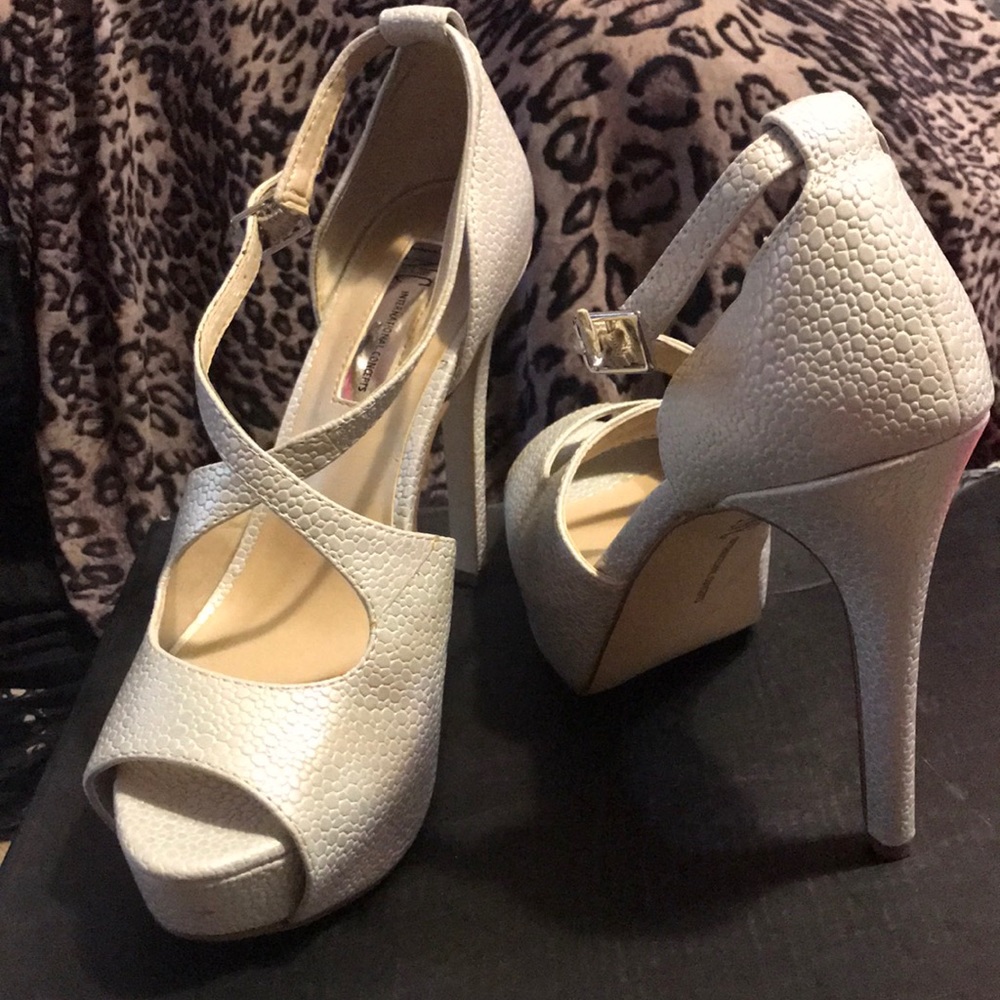 Size 6M - Picture 3 of 6